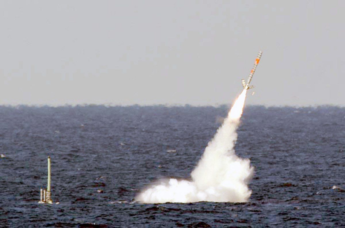時代遅れの偵察衛星システムで日本は隣国からのミサイル攻撃を防げるのか?