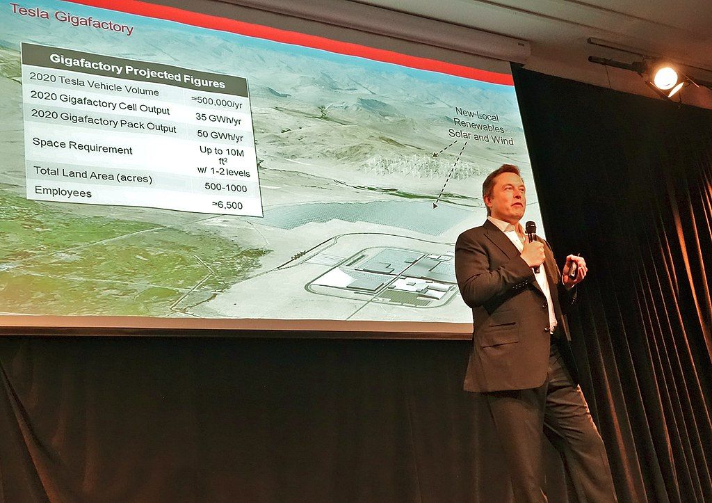 イーロン・マスクは否定派! リモートワークって本当に合理的なのか