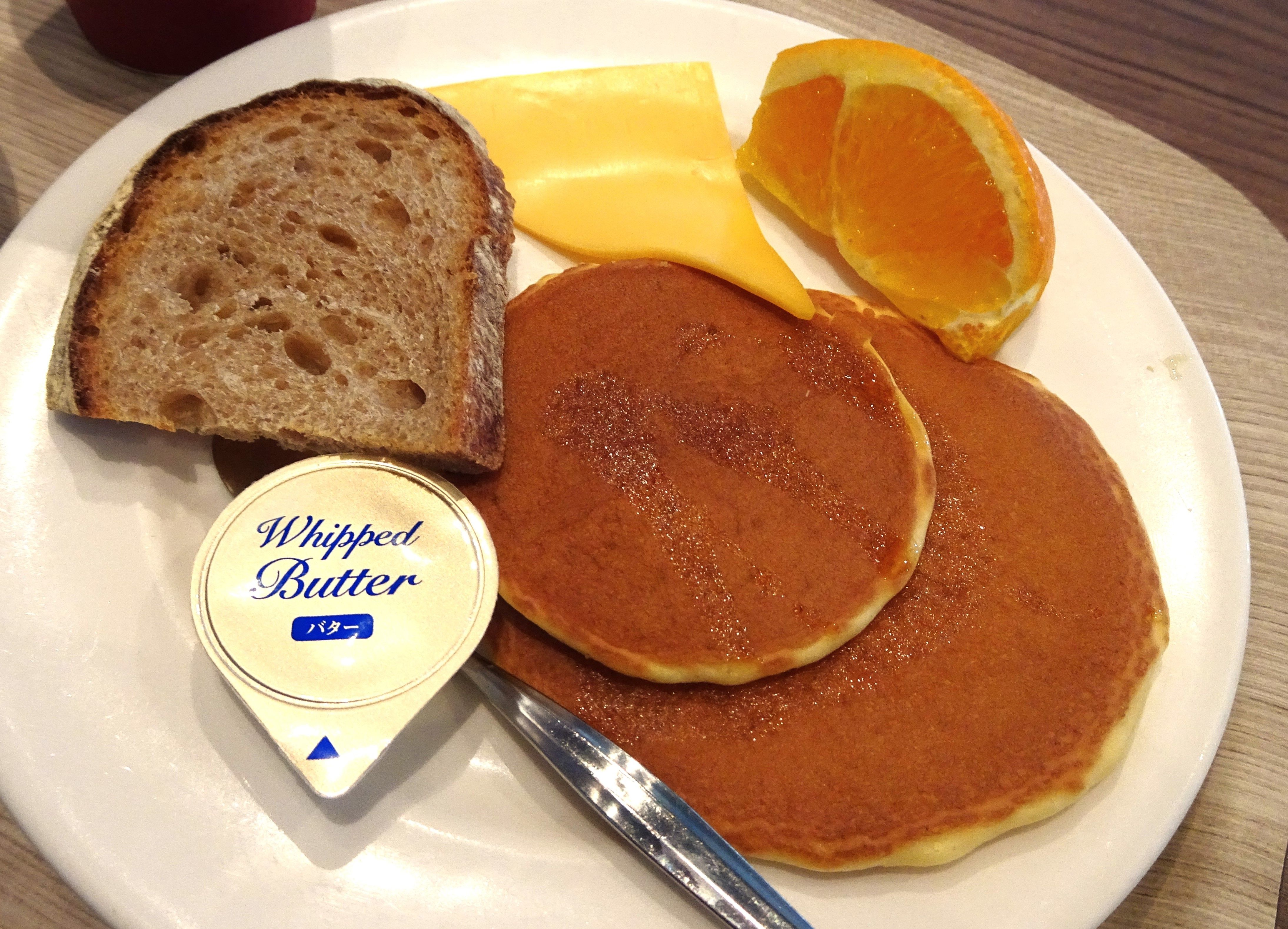 ロイヤルホストの朝食ビュッフェが食べられるホテルに泊まってみた！