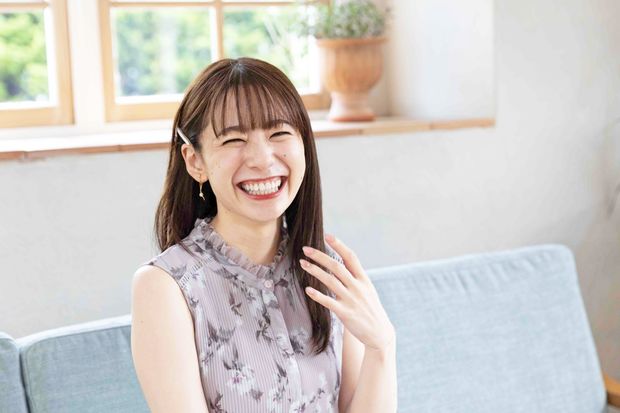 朝番組の「いってらしゃい」が大人気! 高山奈々が笑顔を届けるワケ