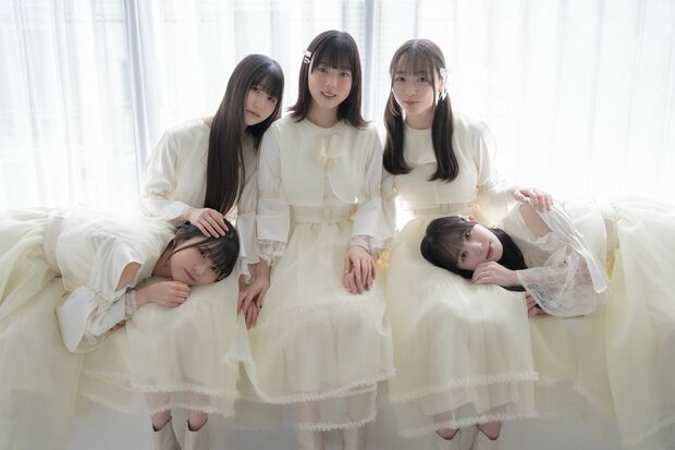新たに2期生が加入したかすみ草とステラ。知られざる5人のパーソナリティに迫る!