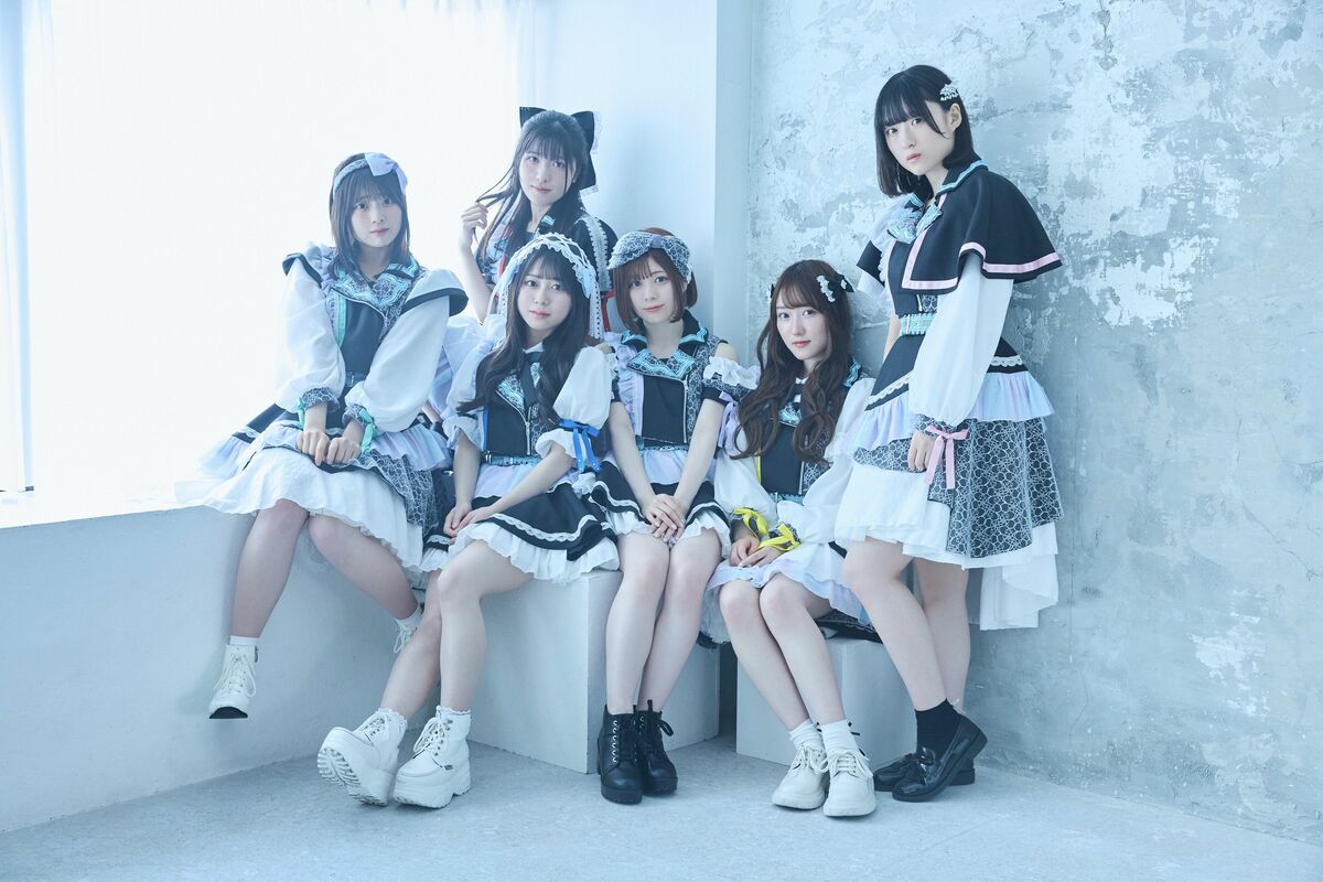 少女時代 のライブ会場にも目立つこと間違いなし‼ ピアス/イヤリング 時代色結び- heisei -》 墨 イヤリング(ピアス) 雫 -shizuku-(大