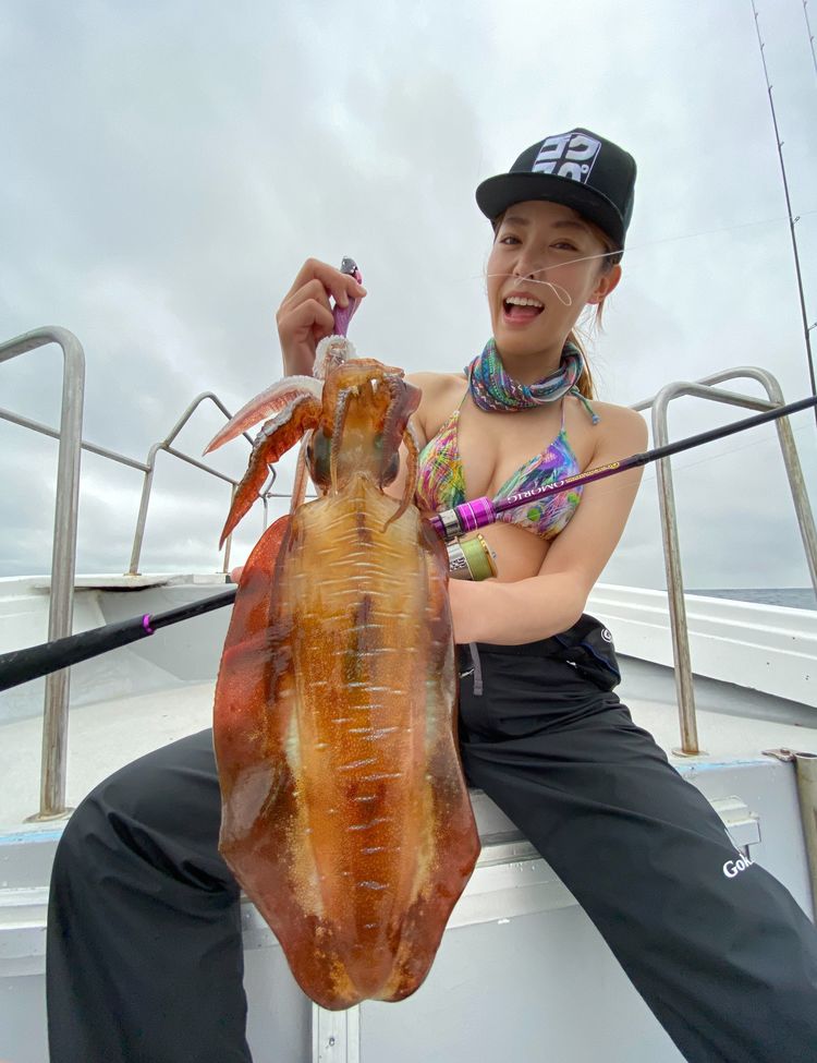 モンスター級のアオリイカを求めて沖縄遠征 吉野七宝実の 今日は気ままなプラ釣り ニフティニュース