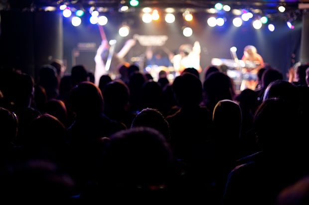 日本初のプログレバンド「四人囃子」。当時の中高生が競ってコピーした曲とは?