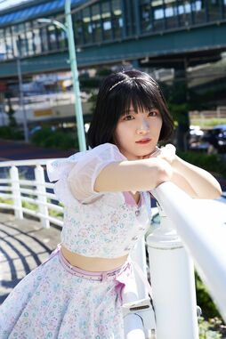 比賀ハル＆渡辺萌菜、グループの中でおしゃべりな２人が語り尽くす“グループ愛”