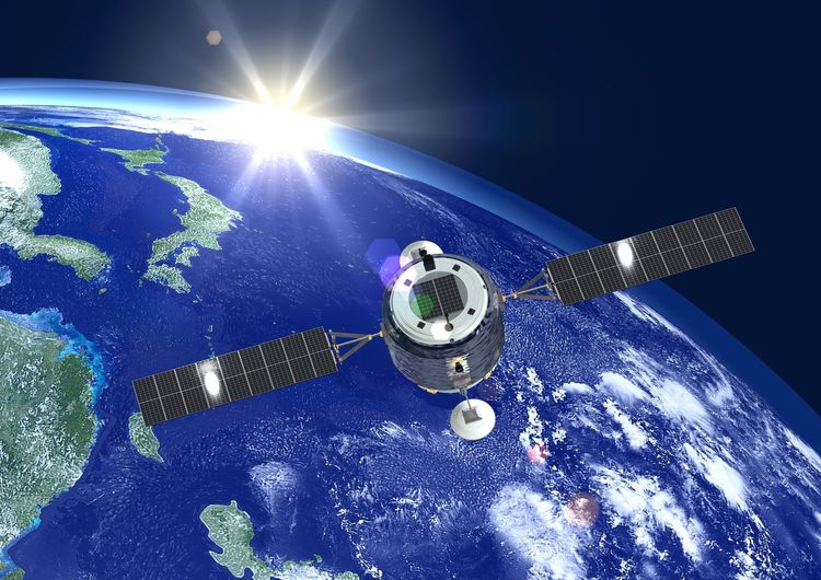 注目されている北極海航路にも関わっている人工衛星ビジネスとは?