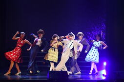 真夏の舞台で美しく花咲いたミモザーヌのポテンシャル！ 夏公演『Travelling Summer』