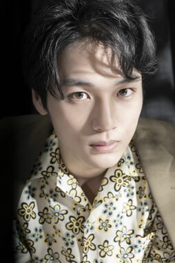 メンズノンノ専属モデルなど多岐にわたって活躍する俳優・中川大輔
