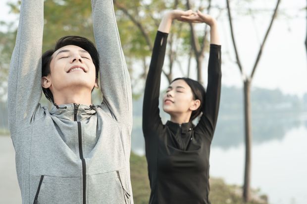 プロがこっそりやっている! “とにかく気持ちいい”頭と耳のストレッチ
