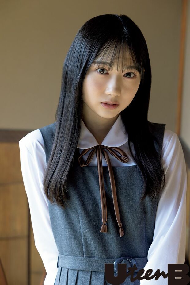 仲の良さはまるで姉妹! 日向坂46・四期生の藤嶌果歩と渡辺莉奈が可憐な姿を見せる!