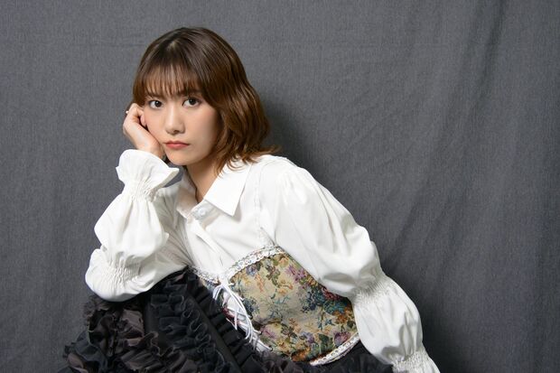 グループ卒業後女優のキャリアを積む宮澤佐江の最新作は映画『犬、回転して、逃げる』