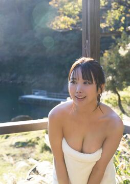 癒し系グラドルの日向葵衣　デジタル限定写真集を２冊同時発売！(撮影 : 中山雅文)