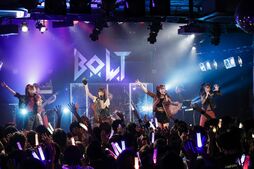 初の生バックバンドにも負けない力強さ！ RockなB.O.L.Tが会場を沸かす！