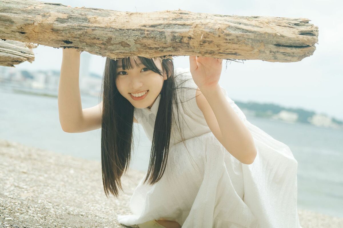 絶版‼️ Stepping Out! 中国・女性現代アーティスト図録 絶版‼️ Stepping Out! 中国・女性現代アーティスト図録 絶版